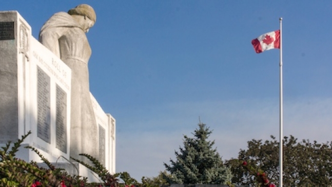 Oak bay cenotaph remembrance day